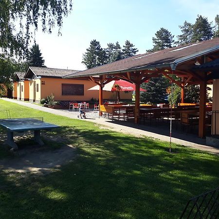 Hluboká nad Vltavou Sportcentrum Dvorakヴィラ エクステリア 写真