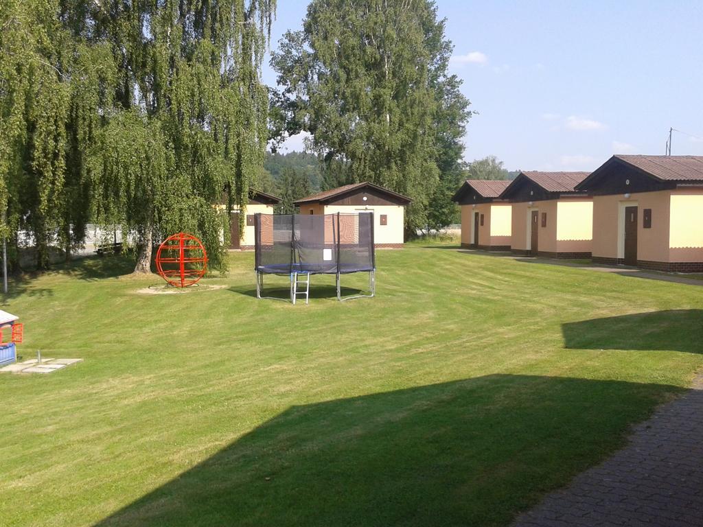 Hluboká nad Vltavou Sportcentrum Dvorakヴィラ エクステリア 写真