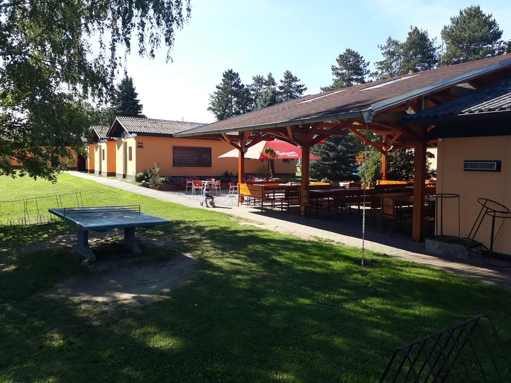 Hluboká nad Vltavou Sportcentrum Dvorakヴィラ エクステリア 写真